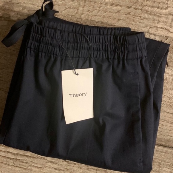 Theory Easy Trouser Classic Chinos in Black. - Picture 5 of 7